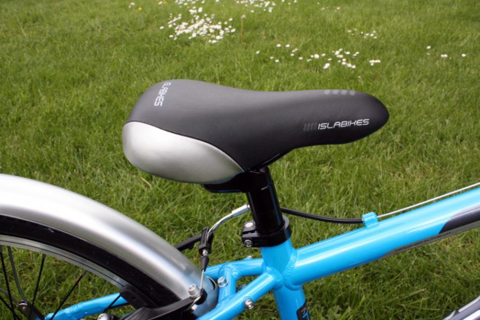 Isla 2024 bike saddle